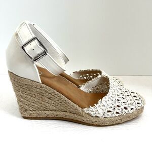 Journee Collection Sierra Wedge Sandals Size 8.5